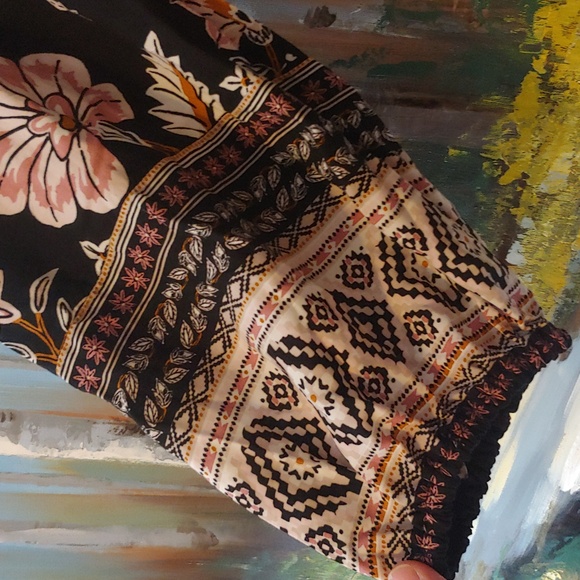 NWOT Old Navy Floral Print Keyhole Dress 100% Breathable Rayon P2P 22 in. - Picture 6 of 9